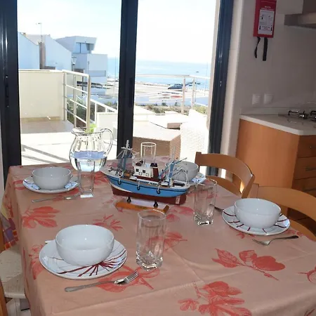 فيلة Oceanica 2 *